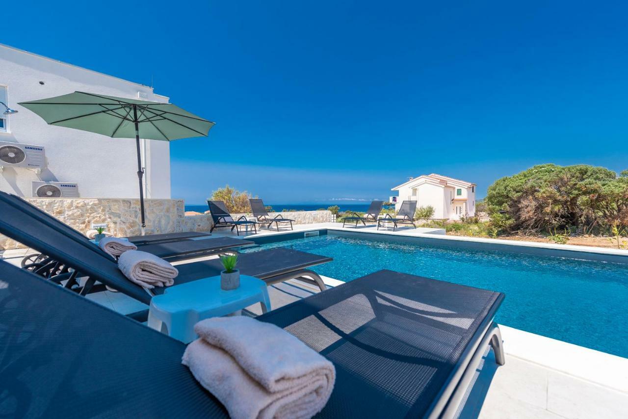 Adris 2 Luxury Modern Apartment With A Pool Novalja Exterior foto